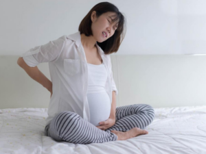 Đau lưng khi mang thai đượuc xem là một phần của thai kì