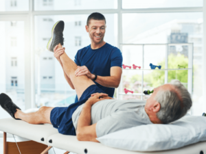 Làm thế nào để giảm đau sau khi duỗi thẳng chân?