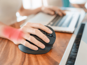 Đau cổ tay do dùng chuột máy tính: Cách điều trị tại nhà và nơi làm việc