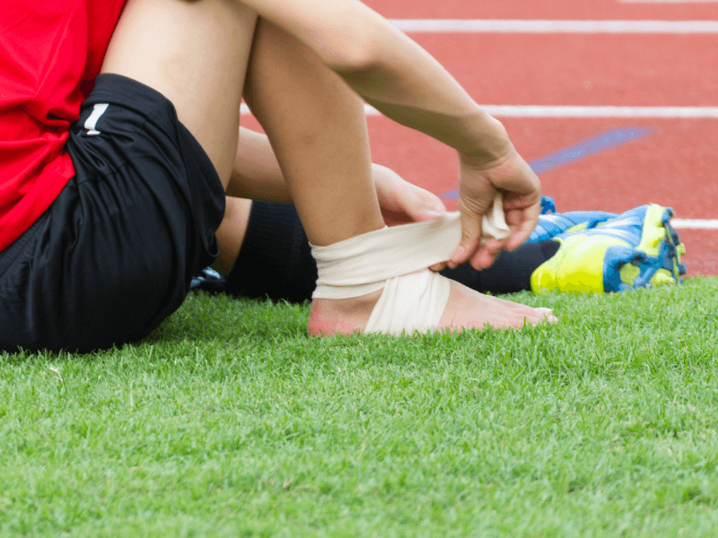 Chấn thương cổ chân khi chơi thể thao