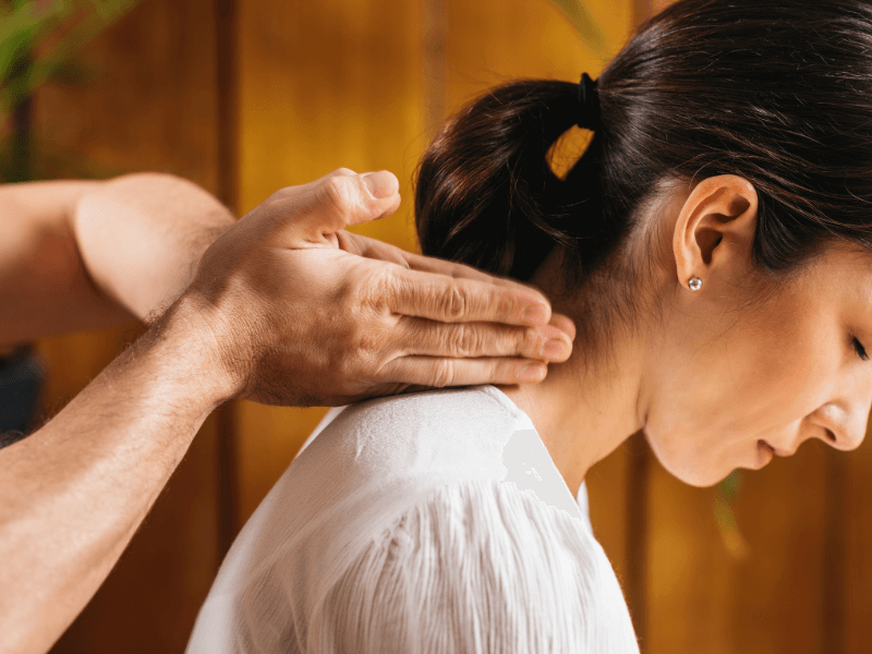 Massage và xoa bóp