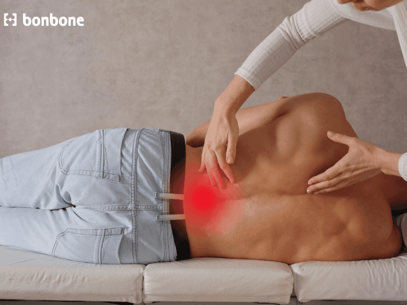 Các bệnh lý liên quan đến đau lưng trong quá trình đi lại