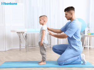 Khòm lưng ảnh hưởng đến chiều cao như thế nào? Phân tích chuyên sâu từ góc độ y khoa