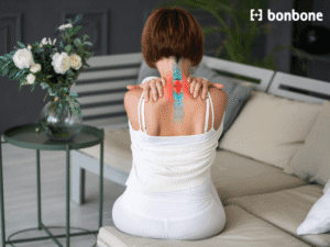 Tình trạng thoái hóa đốt sống ở người trẻ tuổi - Giải pháp hiệu quả từ đai chống gù